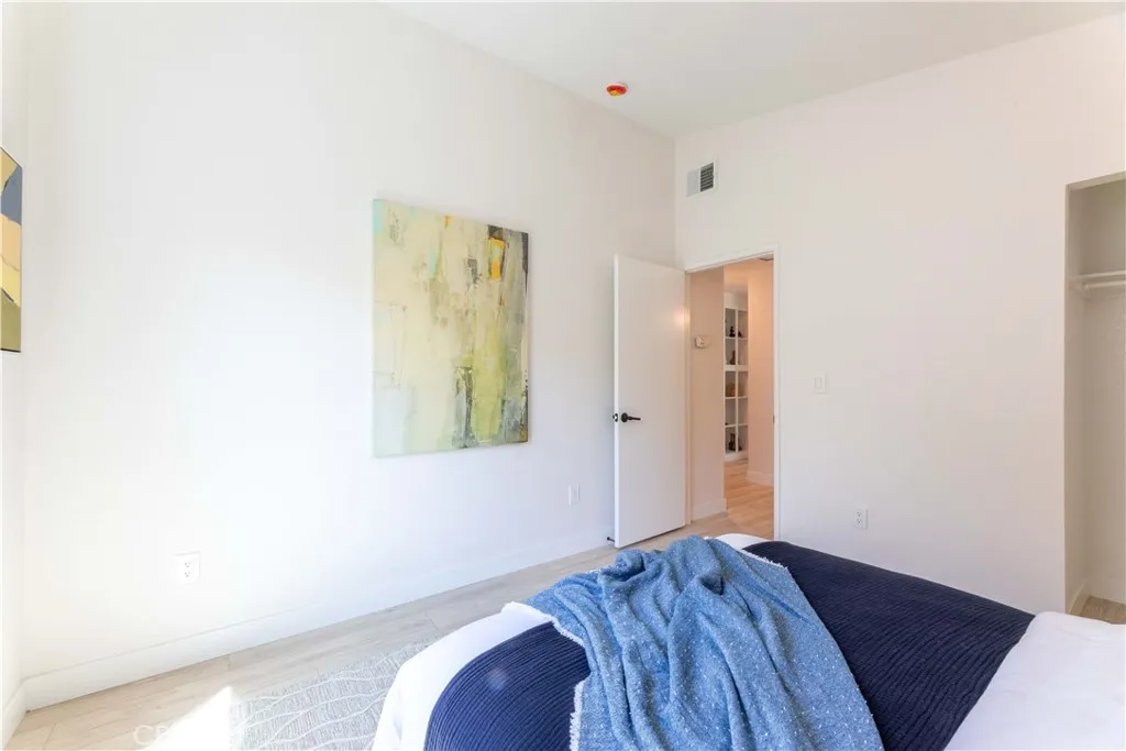 https://cdn.realtyfeed.com/cdn/127/306413766/5fae2f0c0d7d8332c4086a8e7a196631.webp