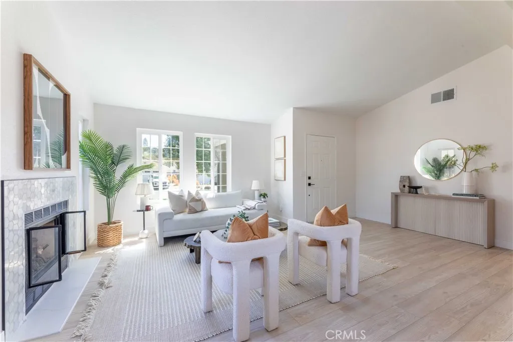 https://cdn.realtyfeed.com/cdn/127/306413766/a0c1dbb3fe9b5f77a53261419b9a880b.webp
