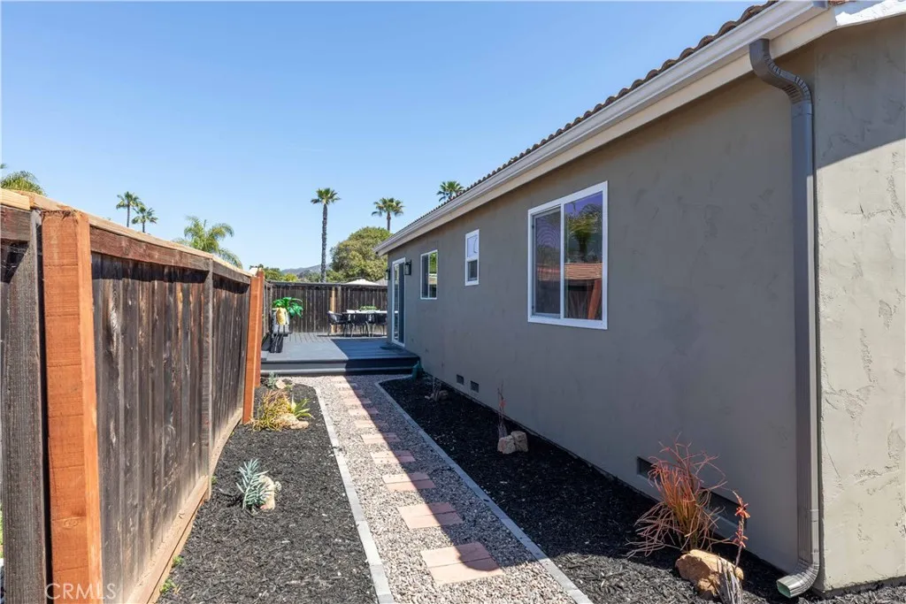 https://cdn.realtyfeed.com/cdn/127/306413766/b5849734000d01159724902aacc3f4ab.webp
