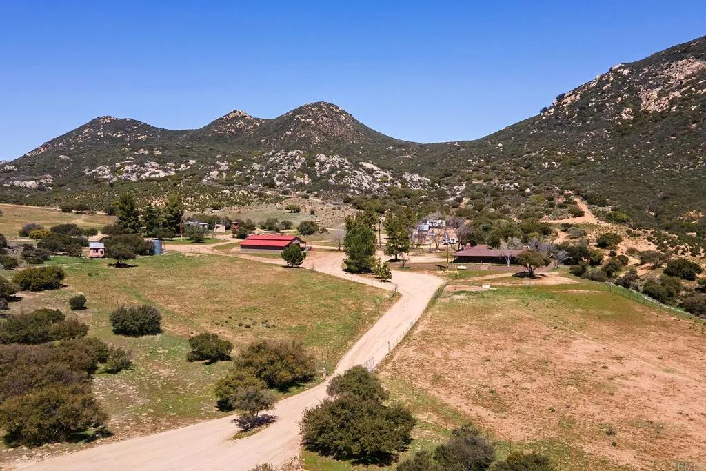 https://cdn.realtyfeed.com/cdn/127/306413815/0dfd1a4fdb50888d995a08c217cc8968.webp