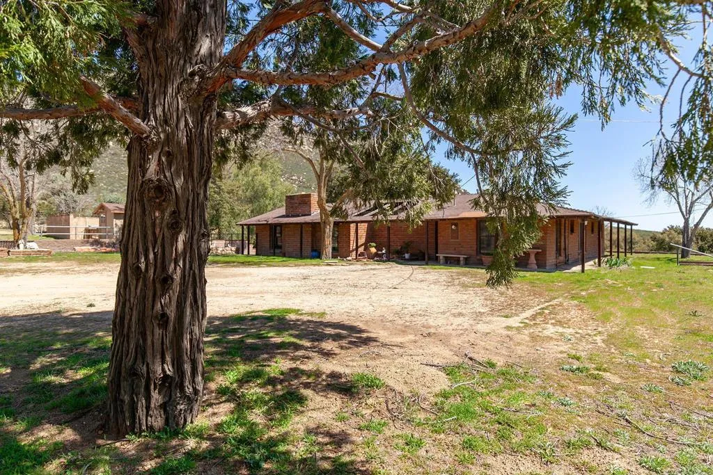 https://cdn.realtyfeed.com/cdn/127/306413815/177c70a906c966804c8c3f7192f2f30a.webp