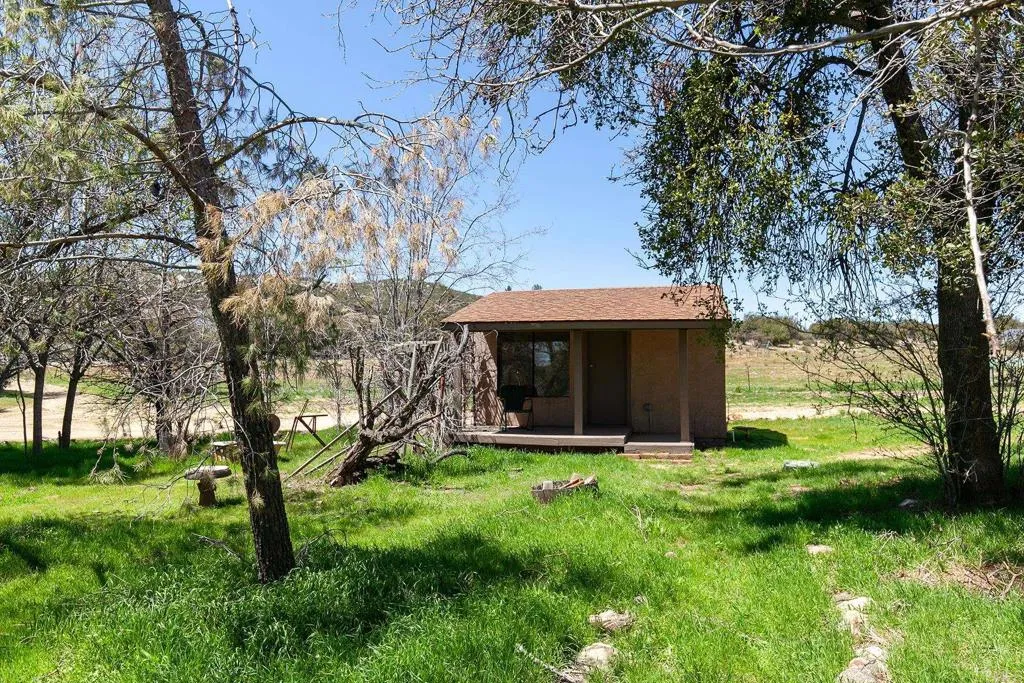 https://cdn.realtyfeed.com/cdn/127/306413815/1ac4bc447bf81ce1d2a8136113de91e4.webp