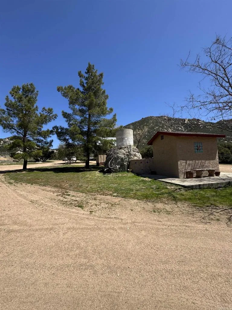 https://cdn.realtyfeed.com/cdn/127/306413815/af95049104ae39741bfd803e76d04468.webp