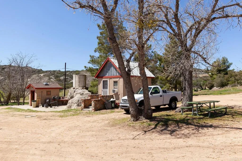 https://cdn.realtyfeed.com/cdn/127/306413815/ba011d1737c9f9f3d872e4967f5a9329.webp