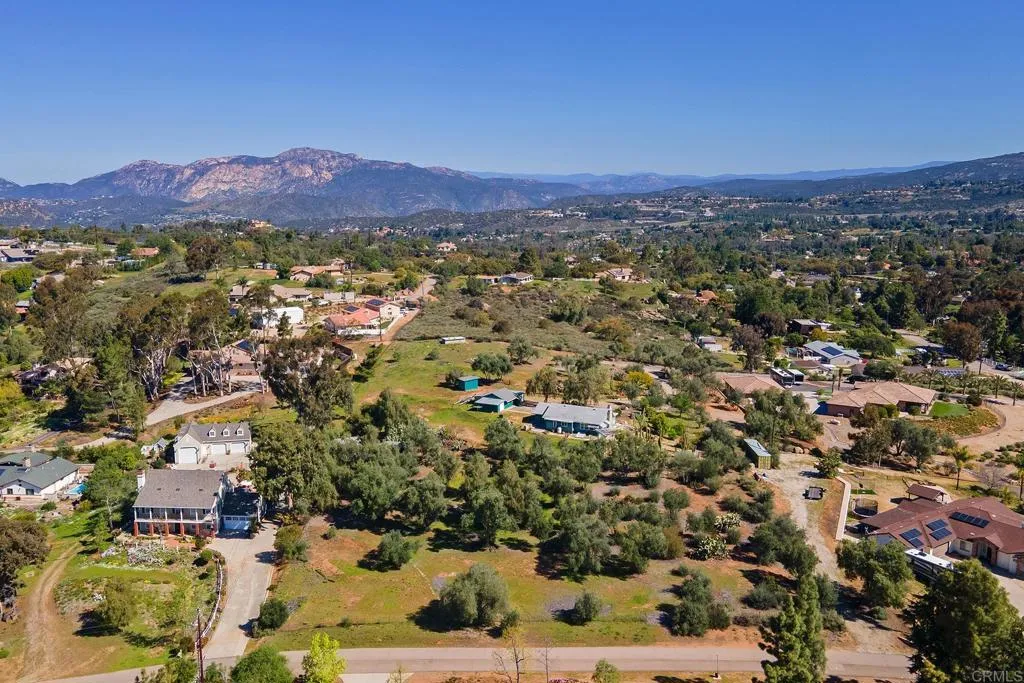 https://cdn.realtyfeed.com/cdn/127/306413891/d20c7e92637d761b930fb0b73e03a120.webp