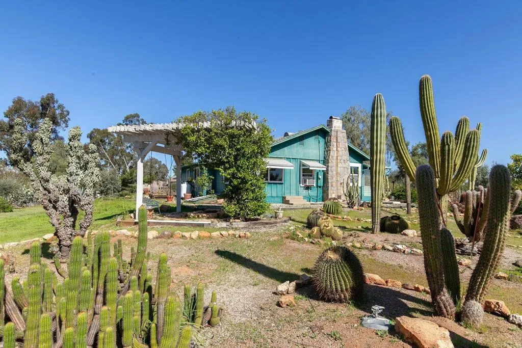 https://cdn.realtyfeed.com/cdn/127/306413891/ddd442b1b4ef8dcee0b192ed5846fb9b.webp