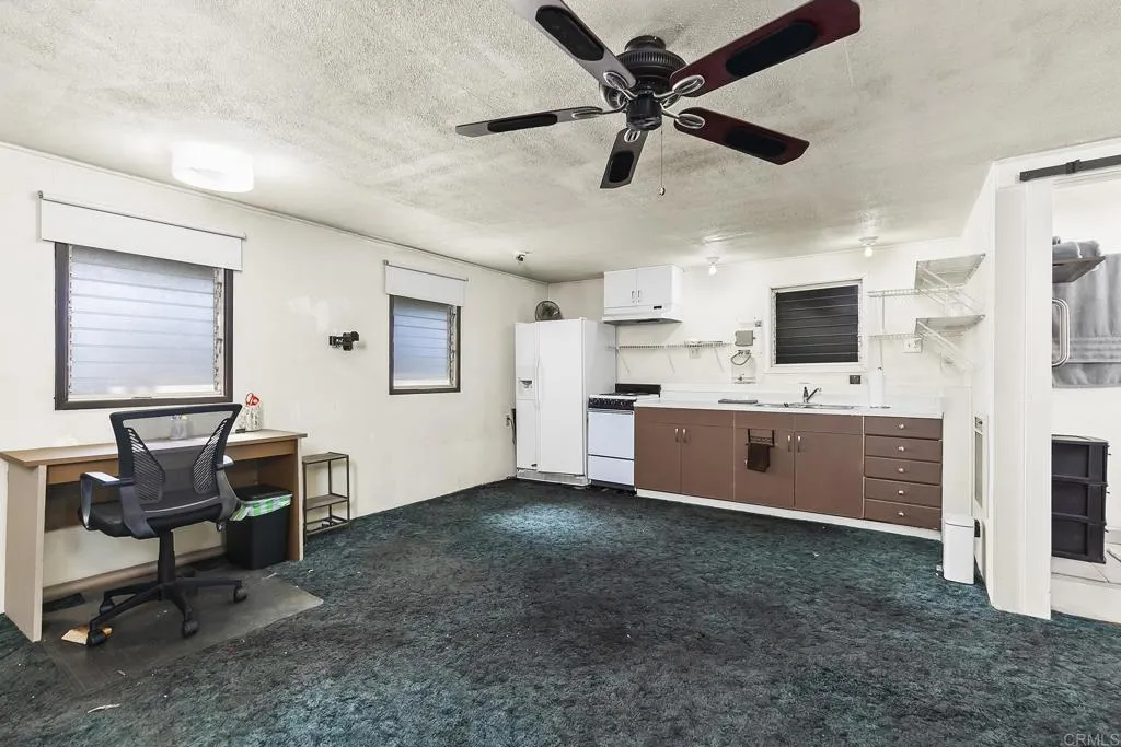 https://cdn.realtyfeed.com/cdn/127/306413891/fe1be03e5e913670bbd5ab49fb1b3e59.webp