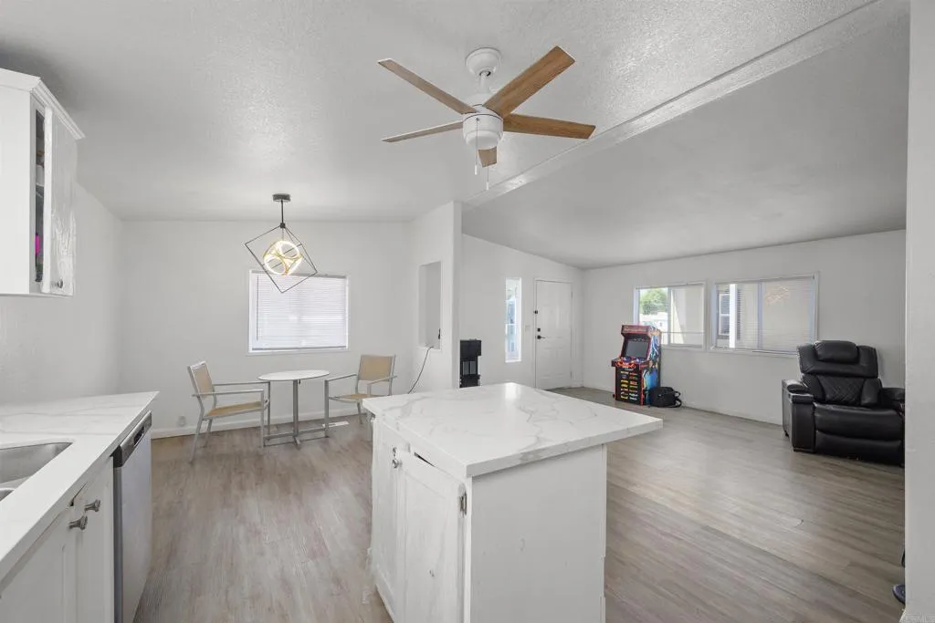 https://cdn.realtyfeed.com/cdn/127/306414304/c5351b3d65b67665d6c92d9e8479b511.webp