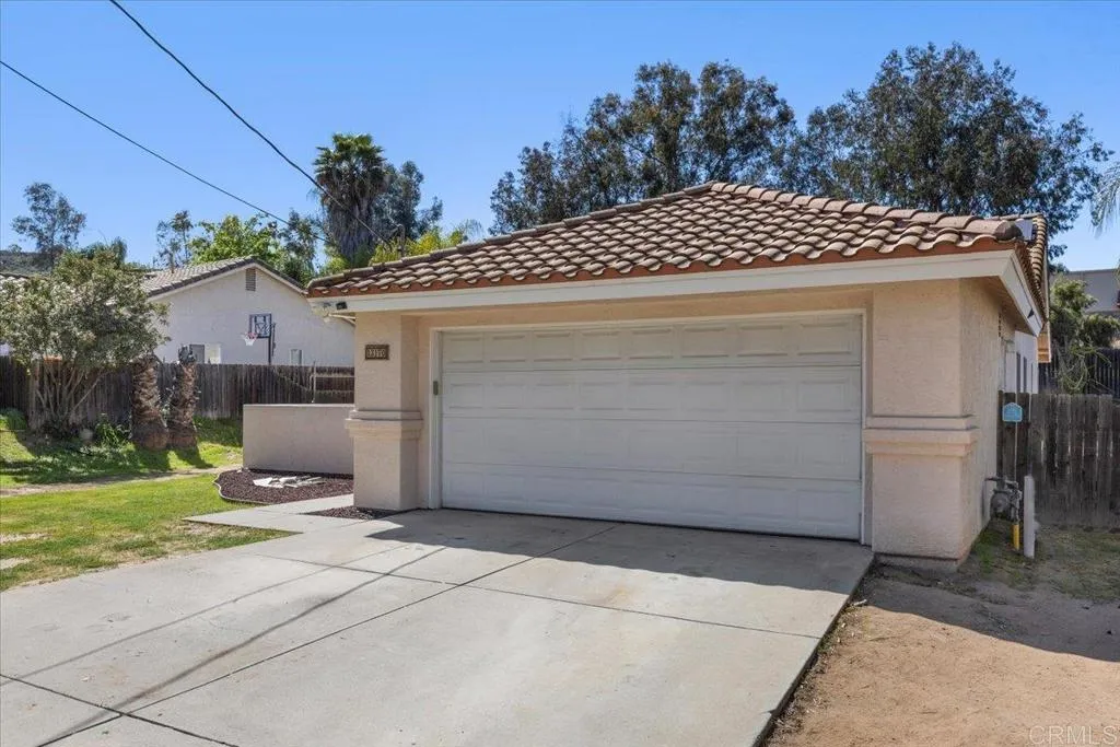 https://cdn.realtyfeed.com/cdn/127/306414535/208da7dc38c9d7e2284c2bbb5110b7b1.webp