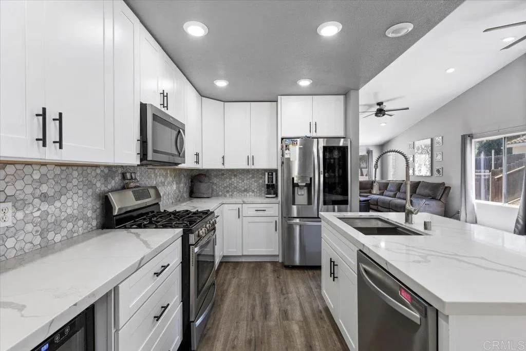 https://cdn.realtyfeed.com/cdn/127/306414535/586b92694577bff1a83001794d9c1231.webp