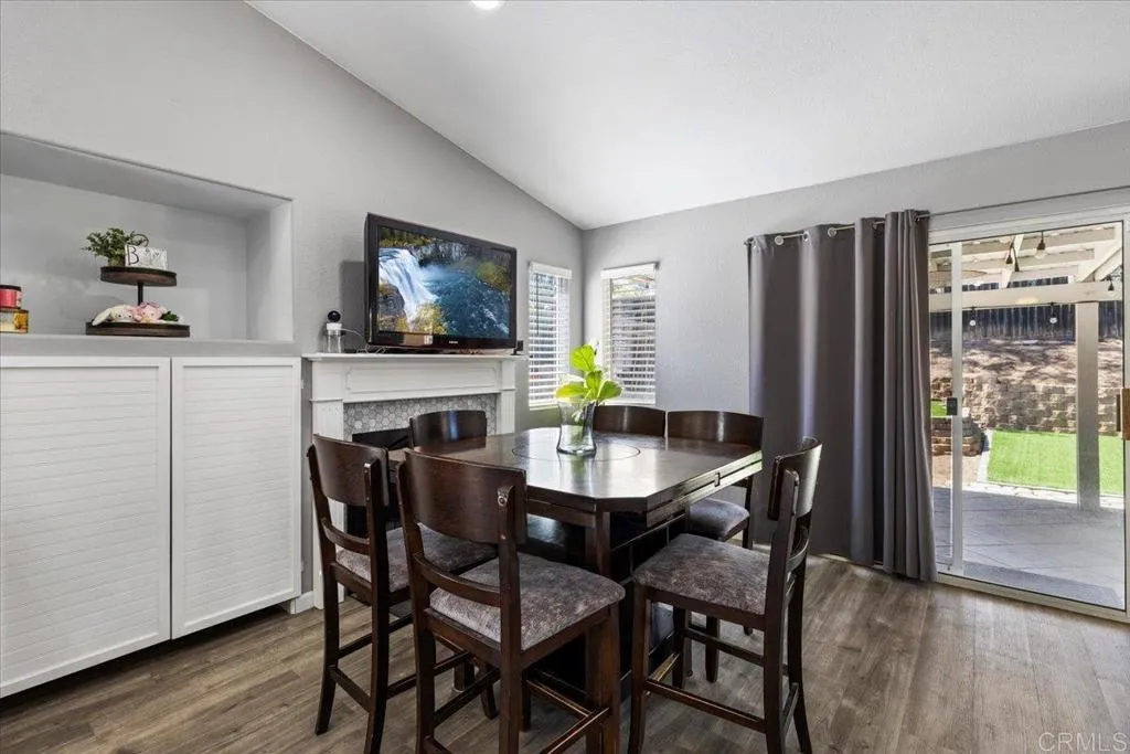 https://cdn.realtyfeed.com/cdn/127/306414535/bdabdd3570055b097de3bba151302374.webp