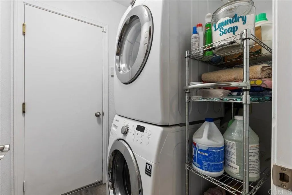 https://cdn.realtyfeed.com/cdn/127/306414535/fd72e5393a8be3af14fed244fab91223.webp