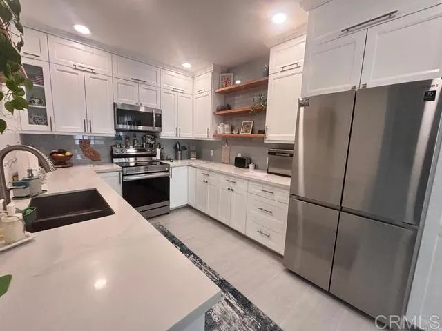 Photo #4: PTP2502655 Listing 
