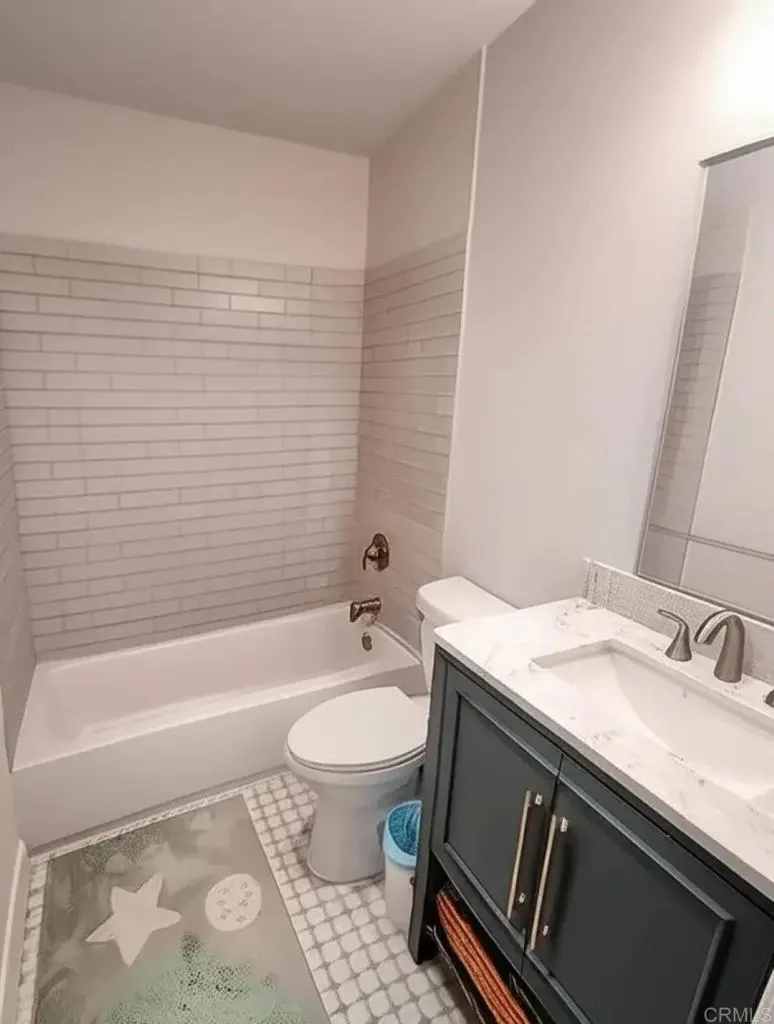 Photo #8: PTP2502655 Listing: Photo #8