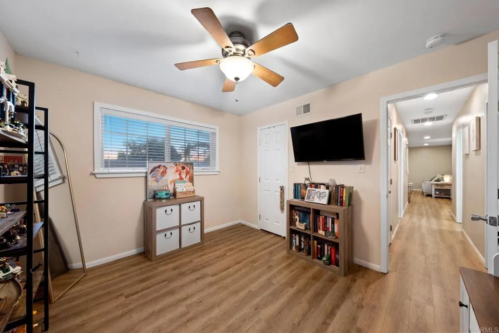 https://cdn.realtyfeed.com/cdn/127/306414822/4ba95d1402f0bc71857c0e22ece2d513.webp