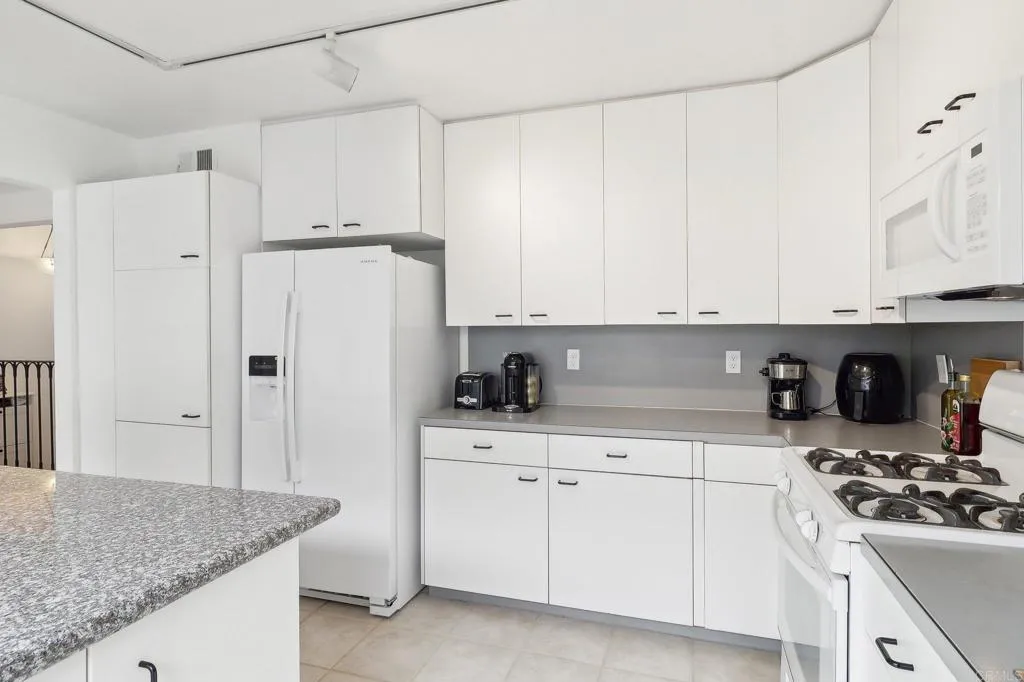 Photo #5: NDP2503641 Listing 