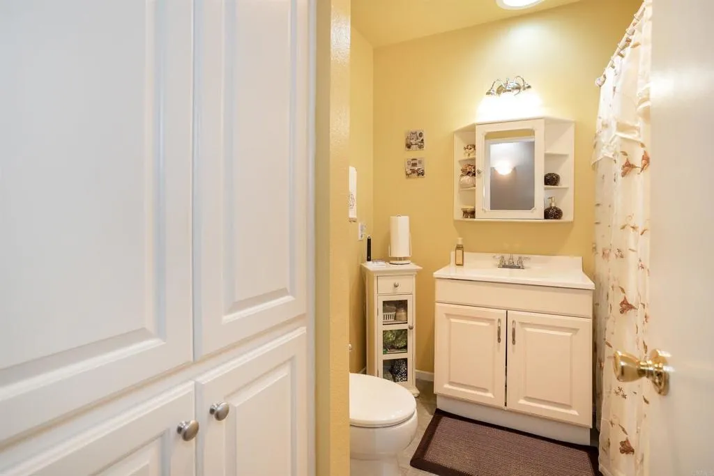 https://cdn.realtyfeed.com/cdn/127/306414914/359712c74d357956ce5b68f926a3a580.webp