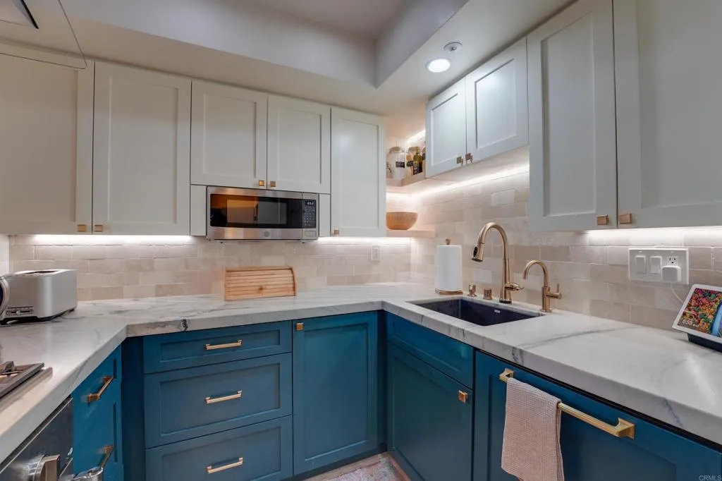 https://cdn.realtyfeed.com/cdn/127/306414969/410e074348c1a38ac91455afde19fdef.webp