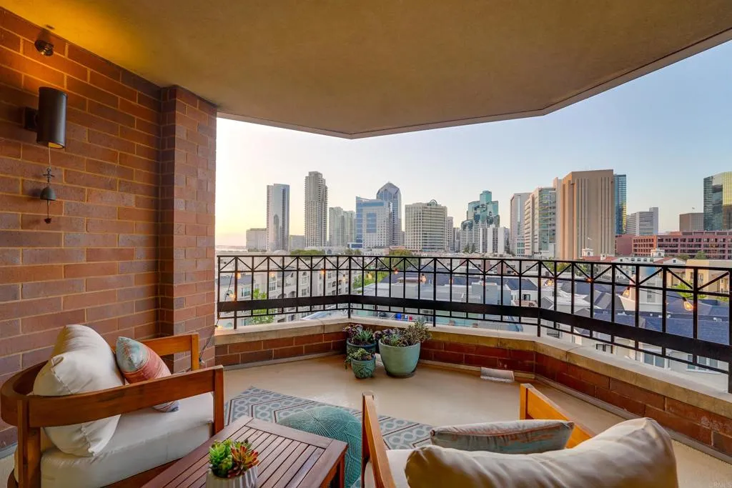 https://cdn.realtyfeed.com/cdn/127/306414969/cf156e63f80bf4171b873866ab79b994.webp
