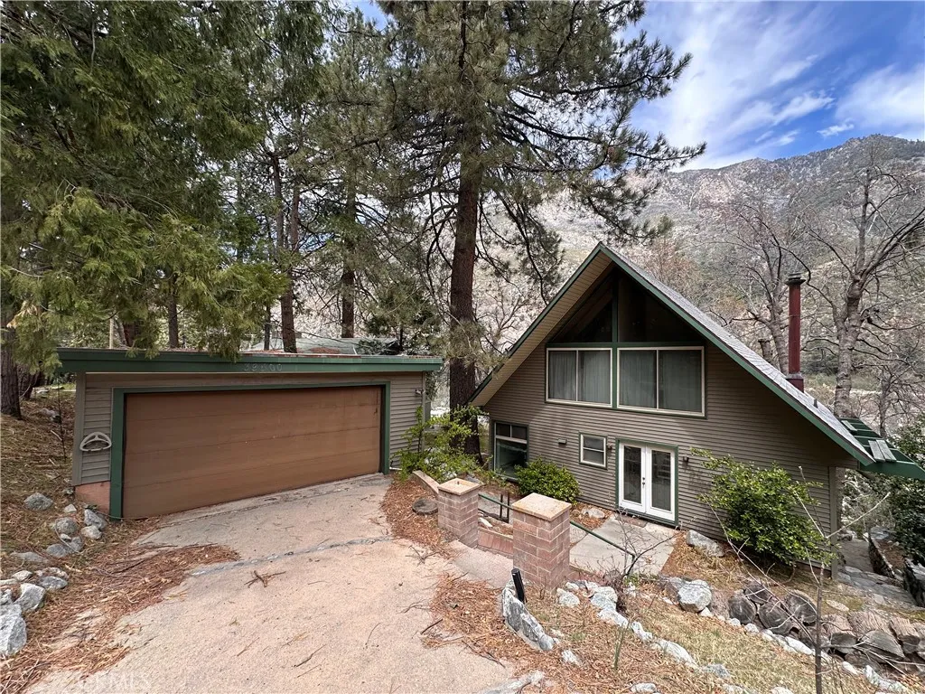 39500 Canyon Drive, Forest Falls, Ca 92339 - Photo 2 of 27, Forest Falls, CA