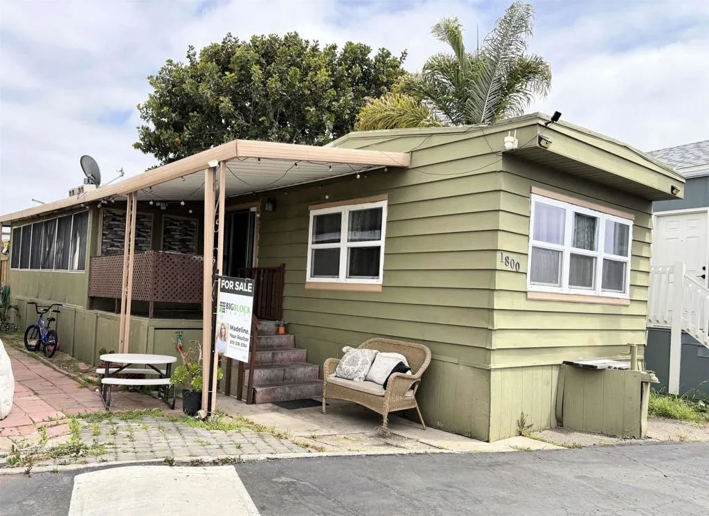 https://cdn.realtyfeed.com/cdn/127/306415403/d8430ec8a693f541835f497512cf6393.webp