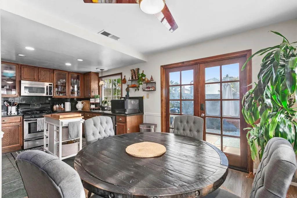 https://cdn.realtyfeed.com/cdn/127/306415467/13828c7a80e15a4cbe2b92c216c09cb4.webp