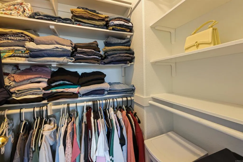 https://cdn.realtyfeed.com/cdn/127/306415552/87a2953d4f51716f293954a997a5c7ff.webp