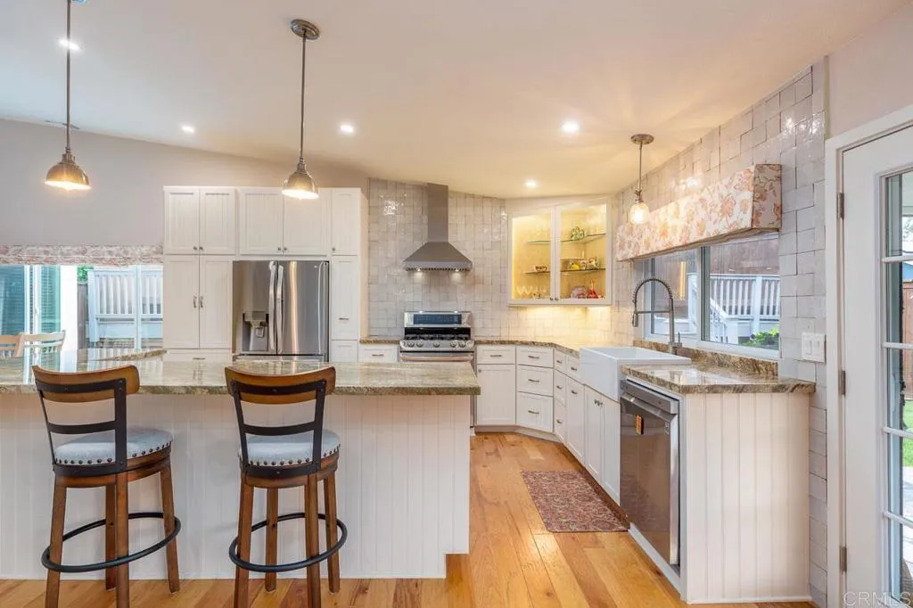 https://cdn.realtyfeed.com/cdn/127/306415632/1ac6cb1f5704fdd3867578ecaa4ef568.webp