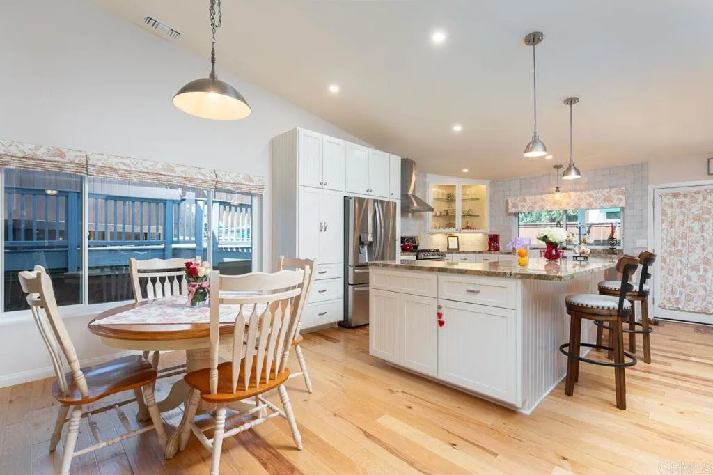 https://cdn.realtyfeed.com/cdn/127/306415632/25816ab70b42ce2a15c8079b0849e2a7.webp