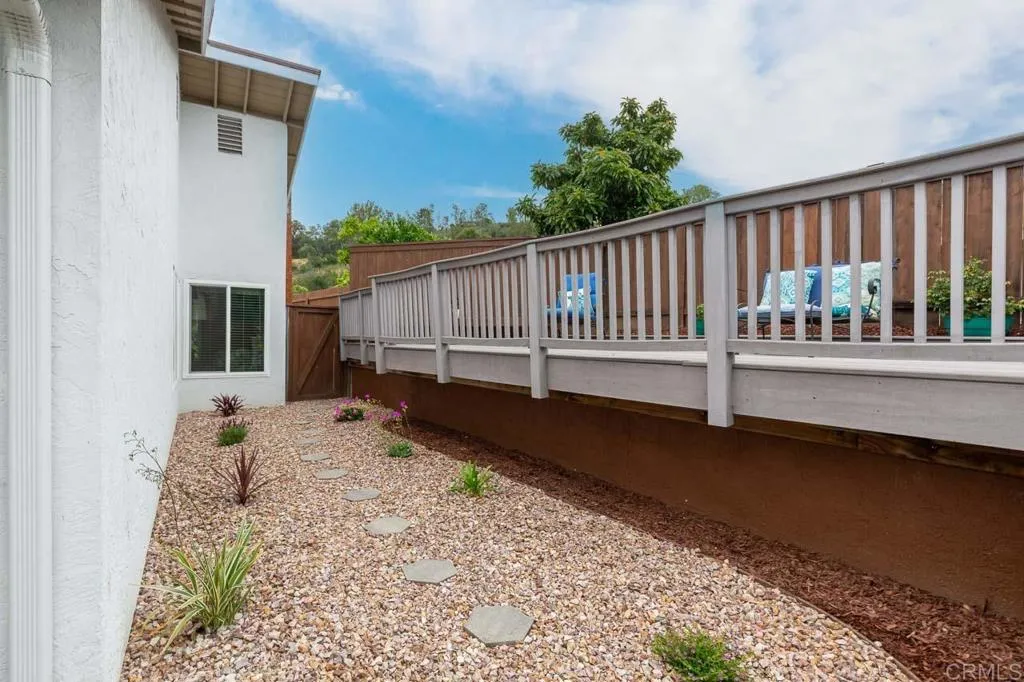 https://cdn.realtyfeed.com/cdn/127/306415632/aa88a53fc4e3e1683bc320a8aa72c670.webp