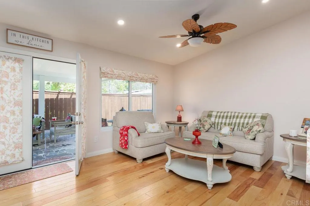 https://cdn.realtyfeed.com/cdn/127/306415632/d1fc146ea68bba61539b62a7ac5c1dc6.webp