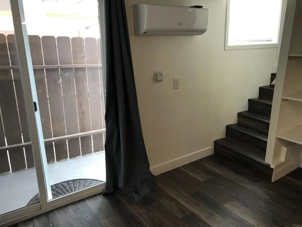 https://cdn.realtyfeed.com/cdn/127/306415669/1fec95c3de1335adf4c80e23b9d7432b.webp