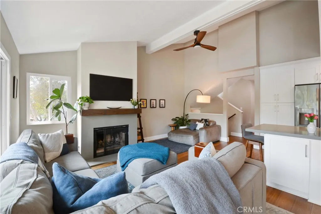 https://cdn.realtyfeed.com/cdn/127/306415714/6c5d7ceb62f1ccfc667a5c1980661b37.webp