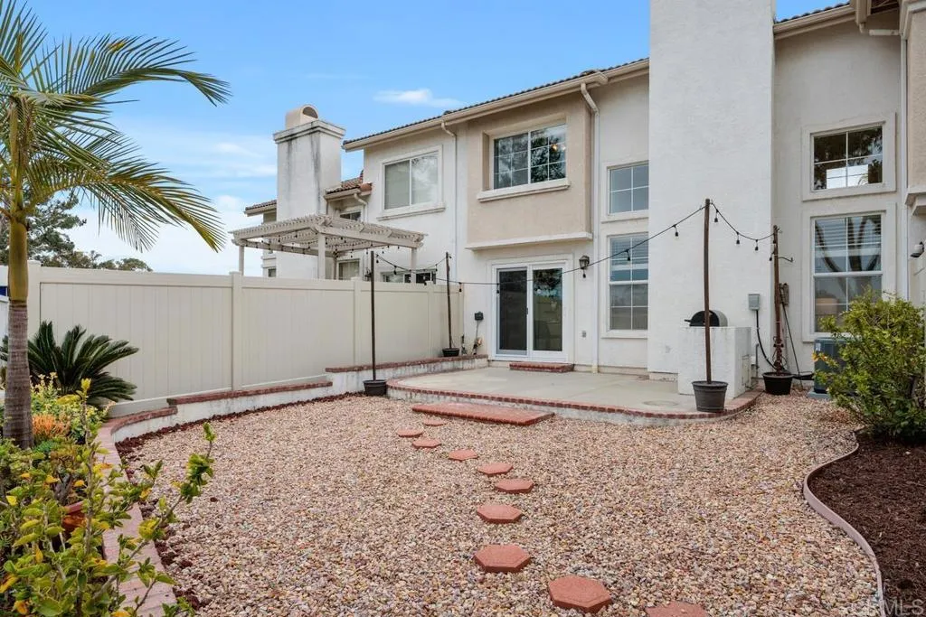 https://cdn.realtyfeed.com/cdn/127/306415729/9257f707ffea065cf10c7dae800a37c4.webp