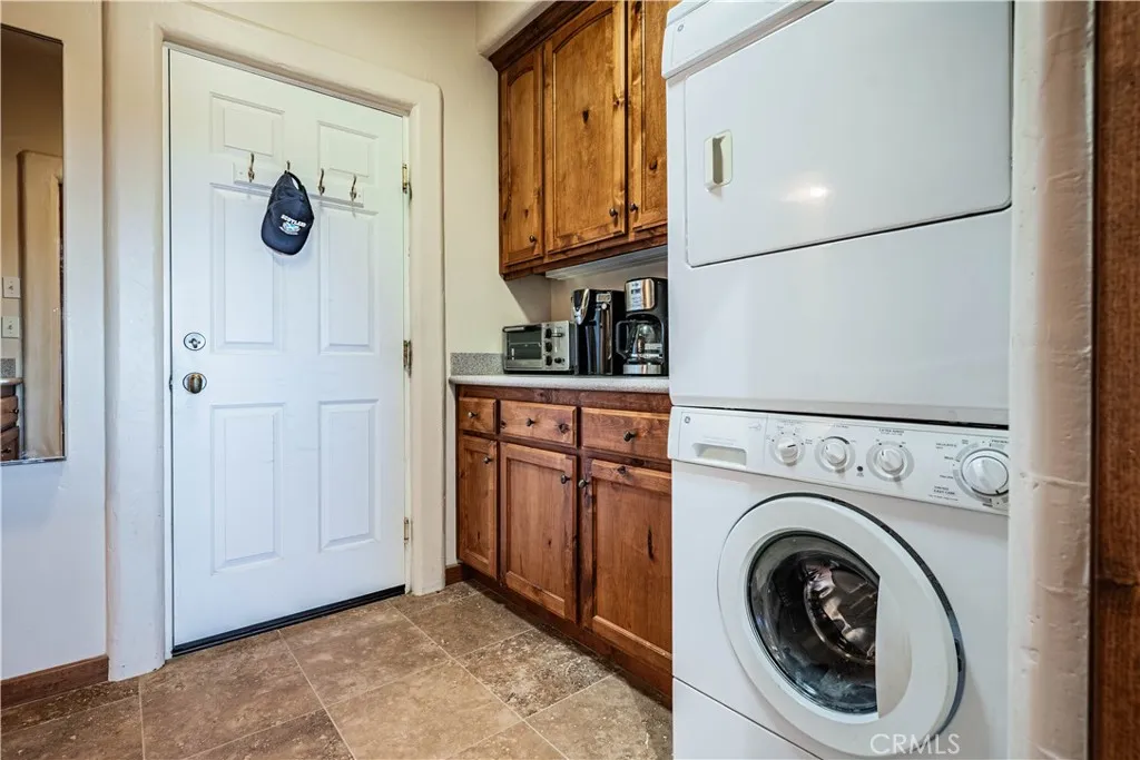 https://cdn.realtyfeed.com/cdn/127/306415863/261ead9bf32ec462b69717c1f33cd0bc.webp