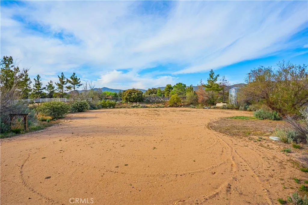 https://cdn.realtyfeed.com/cdn/127/306415863/786abe4a256aae3a41e5013987cbf795.webp