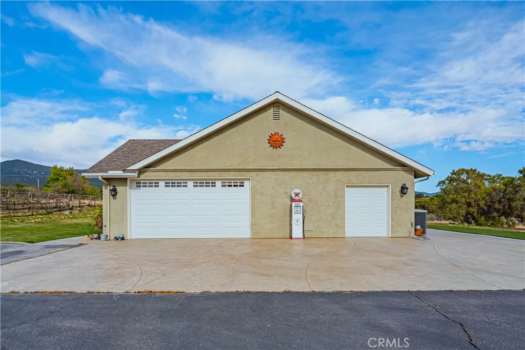 https://cdn.realtyfeed.com/cdn/127/306415863/7c991a12beda06555575eee7a2c9d3dc.webp