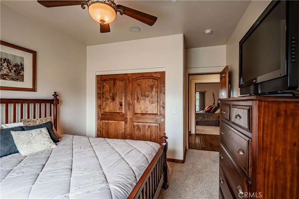 https://cdn.realtyfeed.com/cdn/127/306415863/9fd1ac9c0acfdb517493d53ecaa5e315.webp