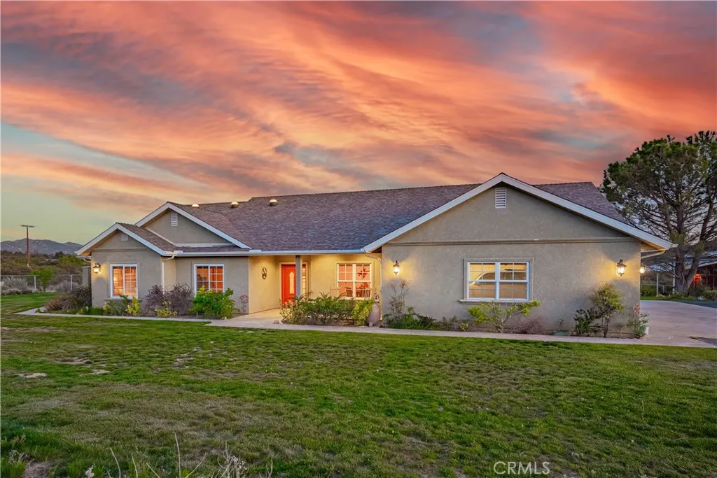 https://cdn.realtyfeed.com/cdn/127/306415863/a05ded1929fd470defd29ca1a2a50c6d.webp