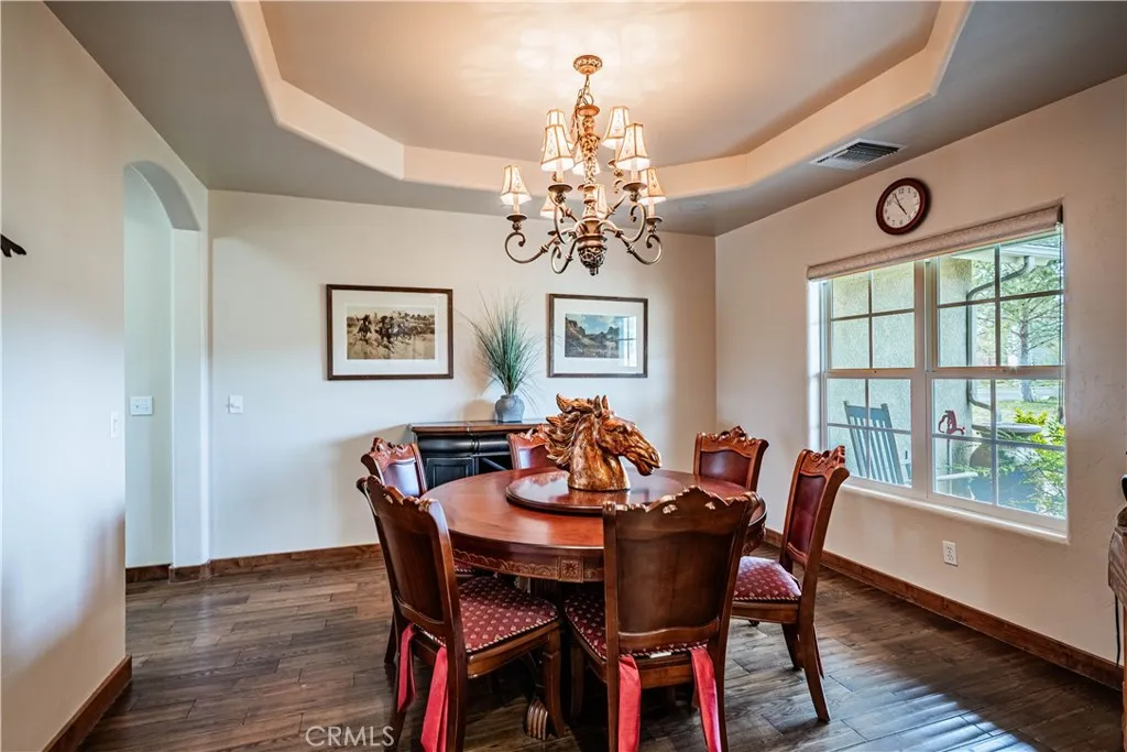 https://cdn.realtyfeed.com/cdn/127/306415863/c2e4c87f08a3bda81e22880715bb8e5a.webp