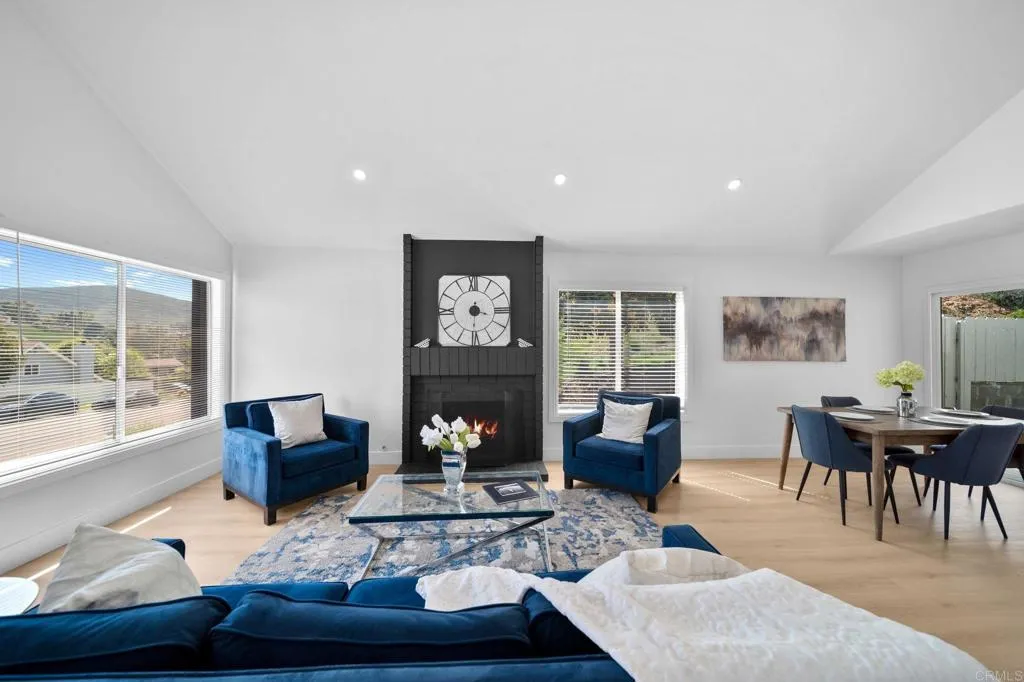 https://cdn.realtyfeed.com/cdn/127/306415966/dce7ced71578dfa474c49b08005ea4e0.webp