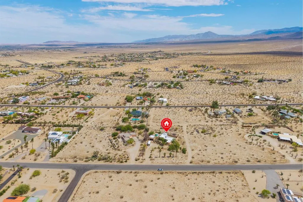 https://cdn.realtyfeed.com/cdn/127/306415984/941f5b0e21cac6aaa57ea49384ccd405.webp