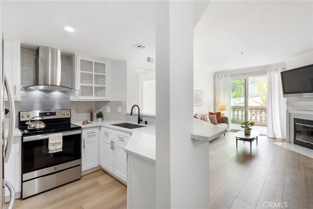https://cdn.realtyfeed.com/cdn/127/306416106/1257813f6003149d09d1f84f69817194.webp