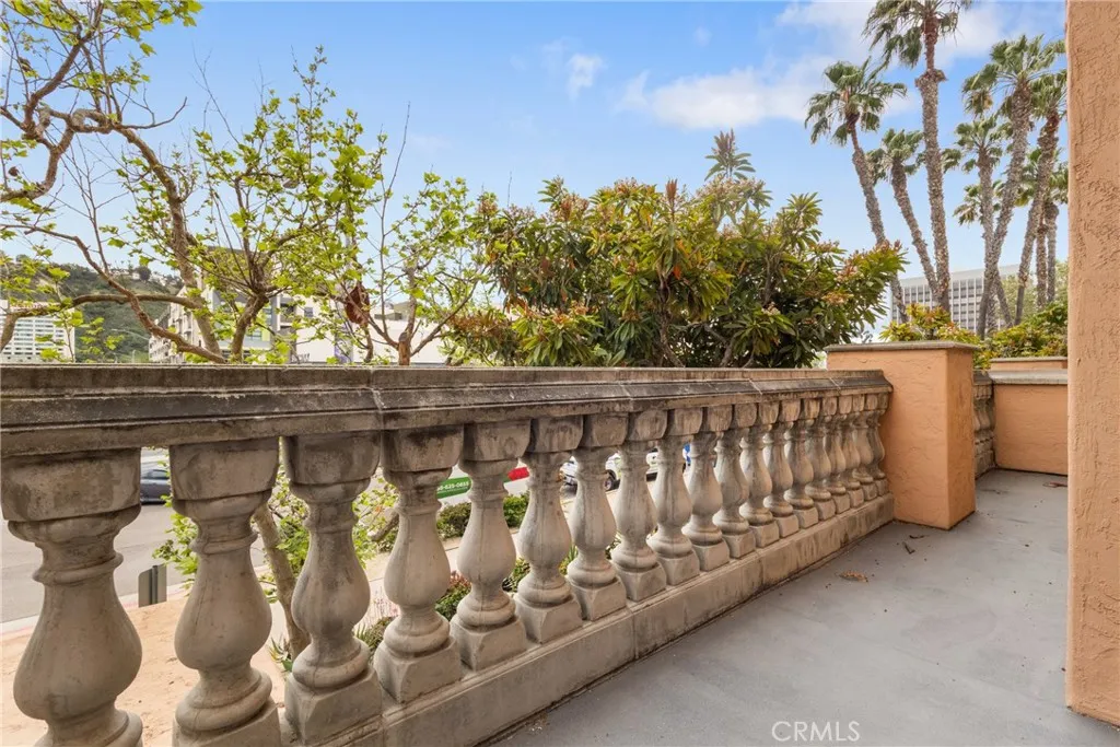 https://cdn.realtyfeed.com/cdn/127/306416106/bbf6aa644a4e6610eebd7786bf978679.webp