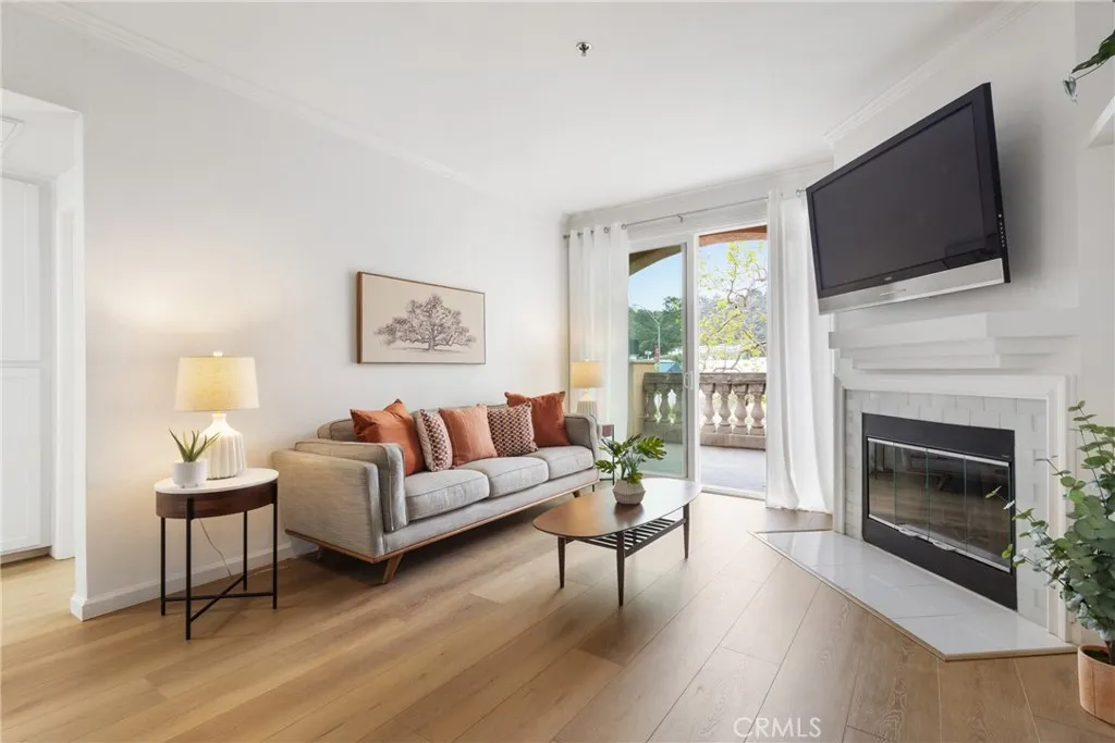 Photo #6: OC25083911 Listing 