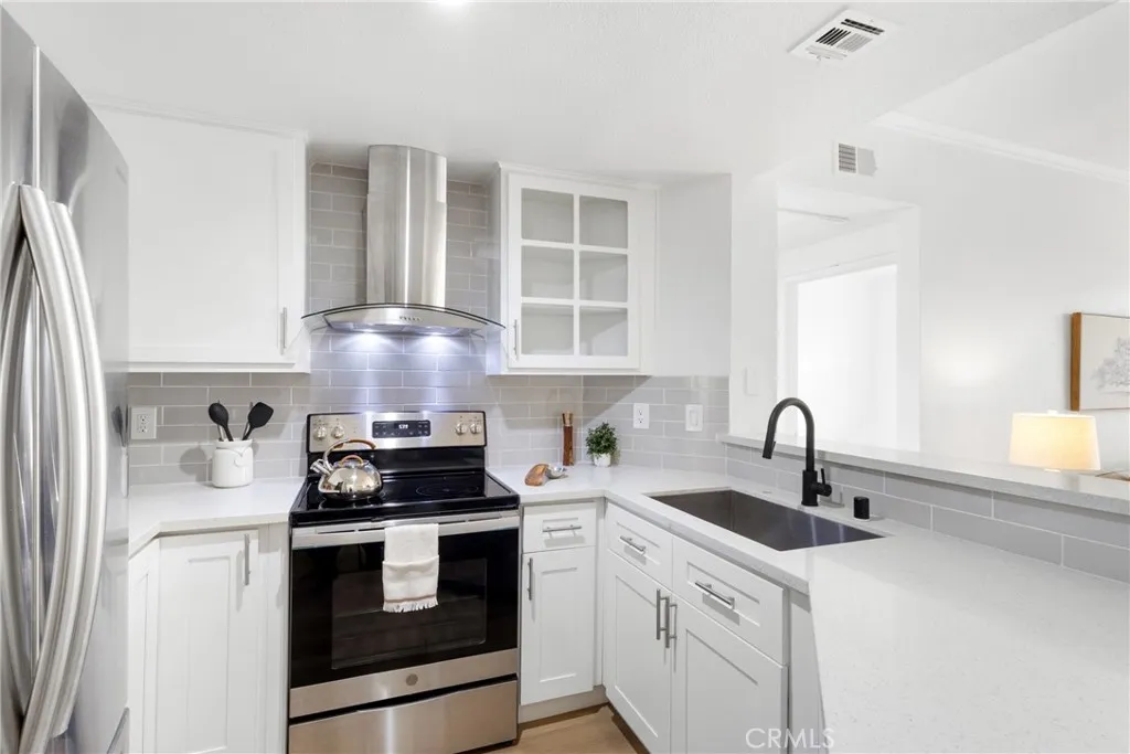 https://cdn.realtyfeed.com/cdn/127/306416106/fc48652f22956b6483377757321e0e7b.webp