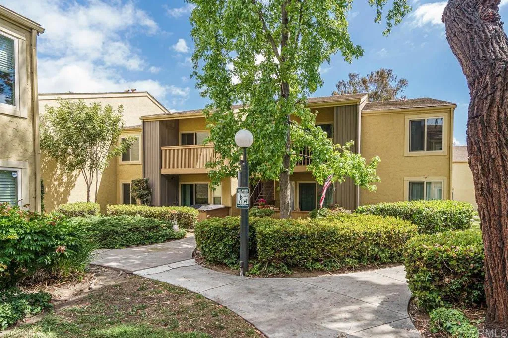 https://cdn.realtyfeed.com/cdn/127/306416168/2fb63c9e954b9ffa1b712a82e8bb68da.webp