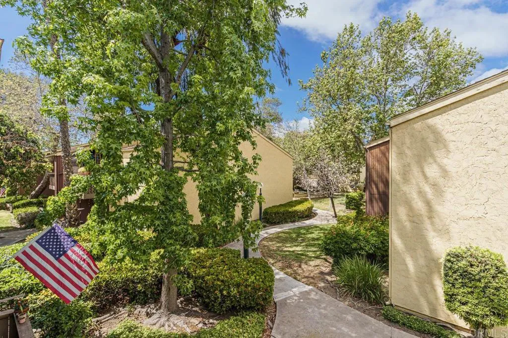 Photo #2: PTP2502703 Listing 