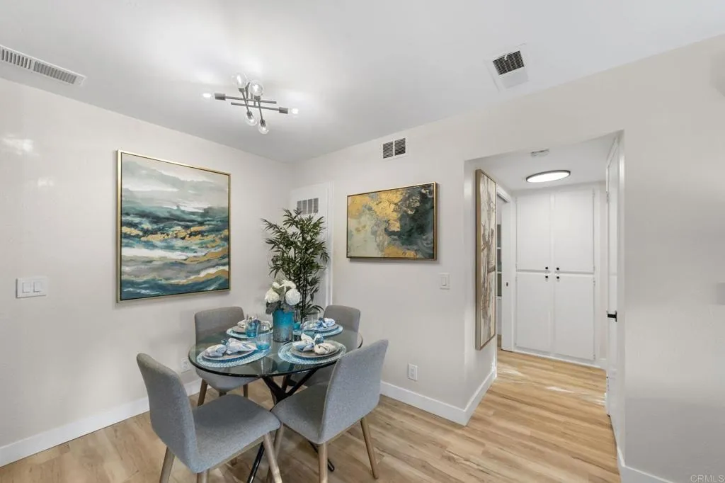 https://cdn.realtyfeed.com/cdn/127/306416297/b295c2683fcd42dd100c2f3917bb36e5.webp
