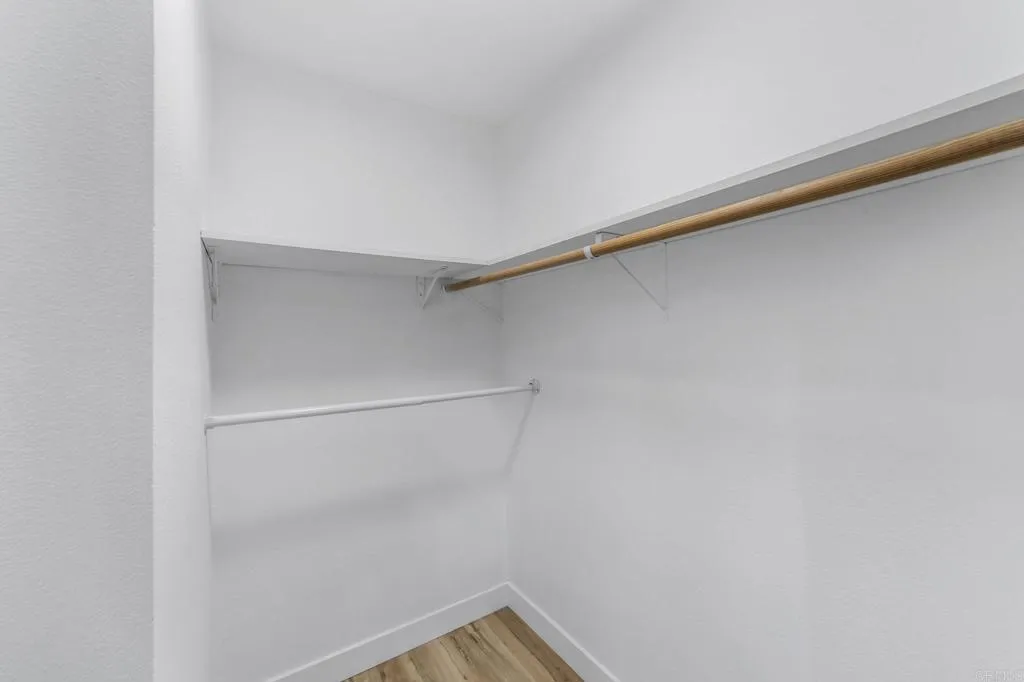 https://cdn.realtyfeed.com/cdn/127/306416297/b8f68b910d1219dc7aee4591b0a85e61.webp